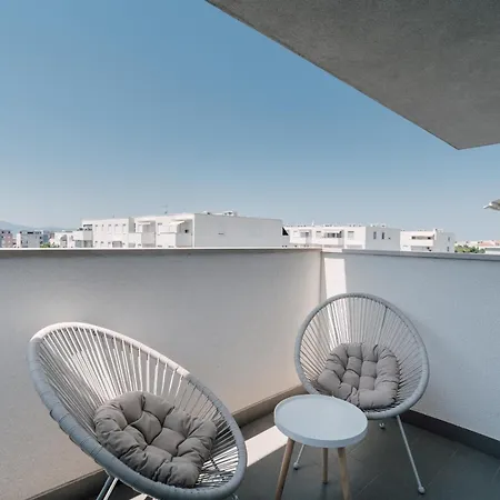 Tesla's Energy Haven Apartment Zadar