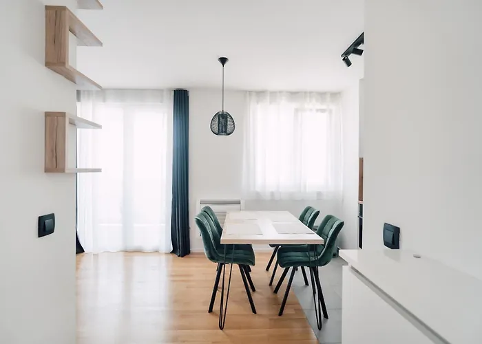 Tesla's Energy Haven Daire