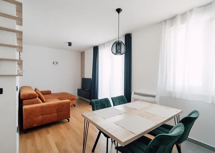 Tesla's Energy Haven 公寓 扎达尔